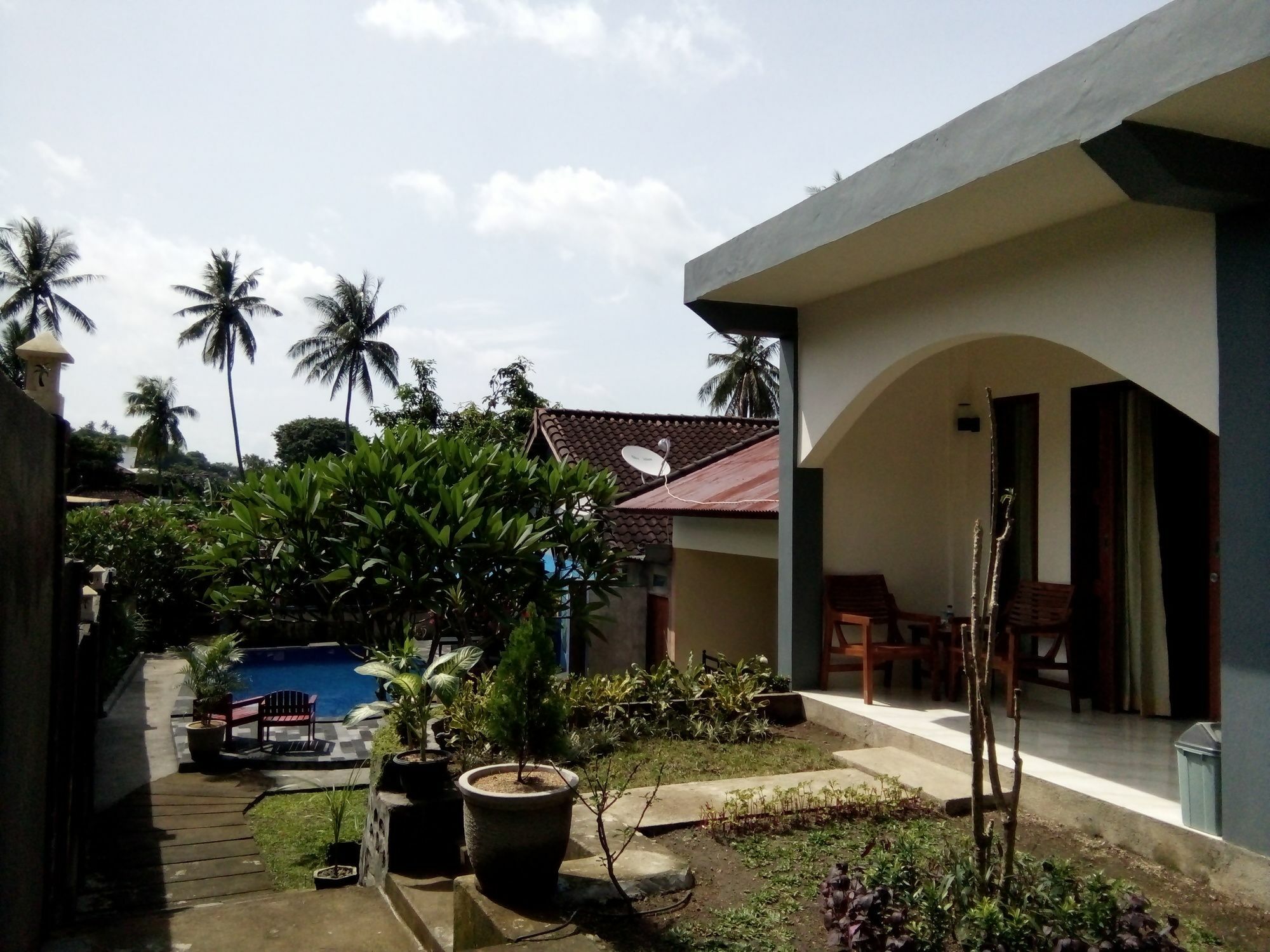 Mangsit Family Garden Homestay מראה חיצוני תמונה