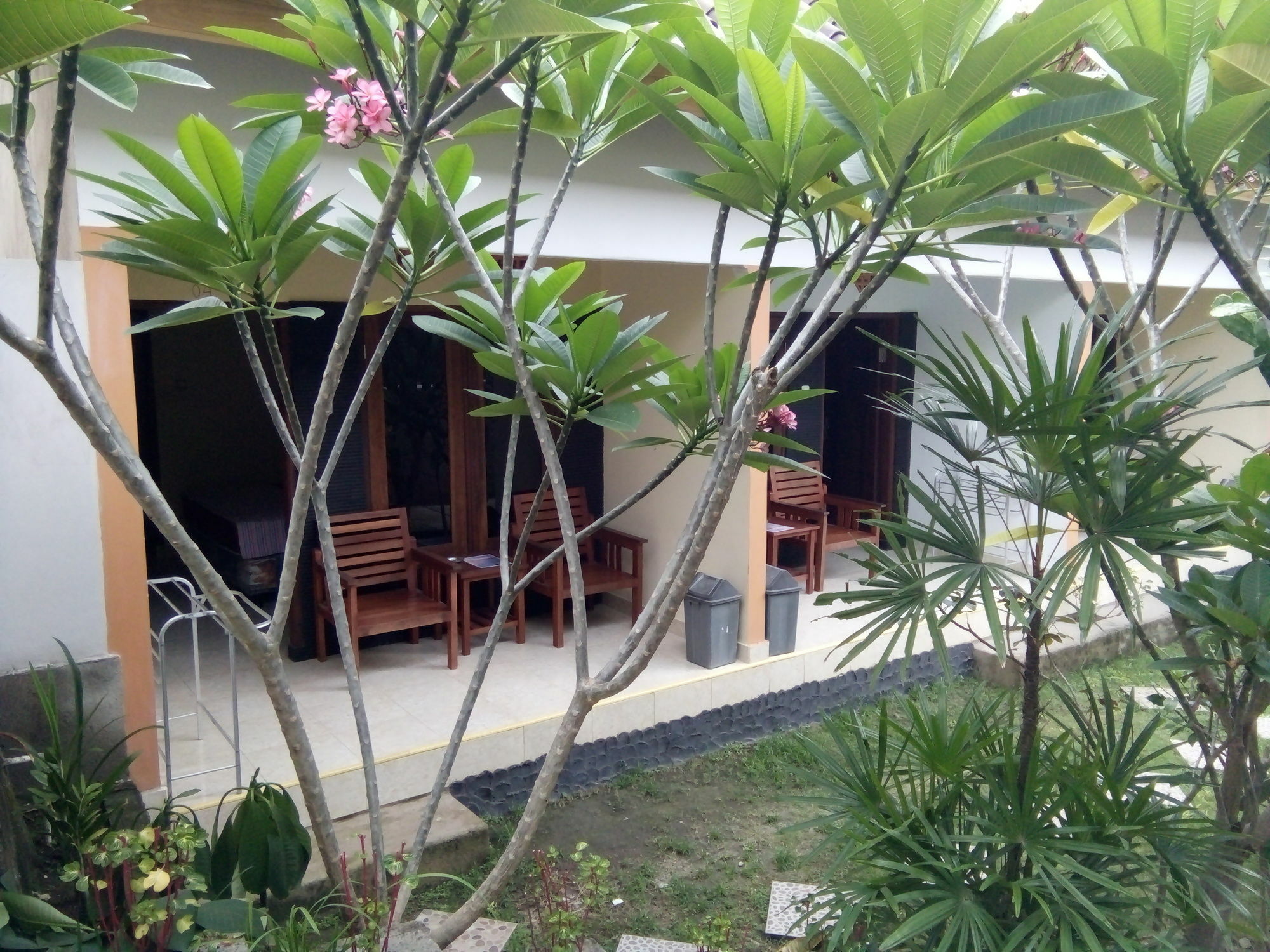 Mangsit Family Garden Homestay מראה חיצוני תמונה